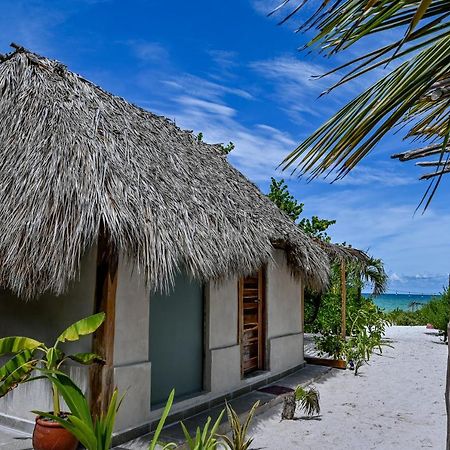 Casa Mate Beachfront Cabanas 엘 쿠요 외부 사진