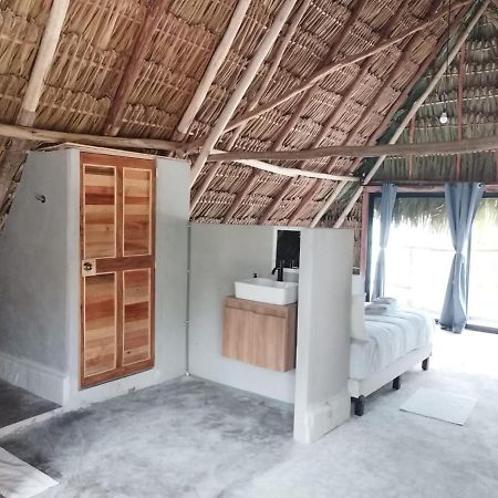 Casa Mate Beachfront Cabanas 엘 쿠요 외부 사진