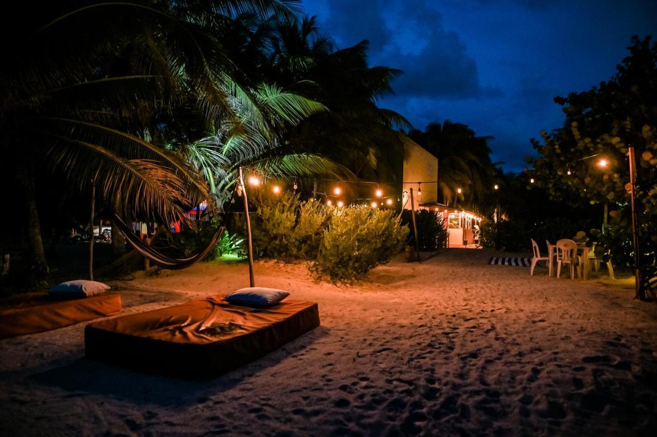 Casa Mate Beachfront Cabanas 엘 쿠요 외부 사진