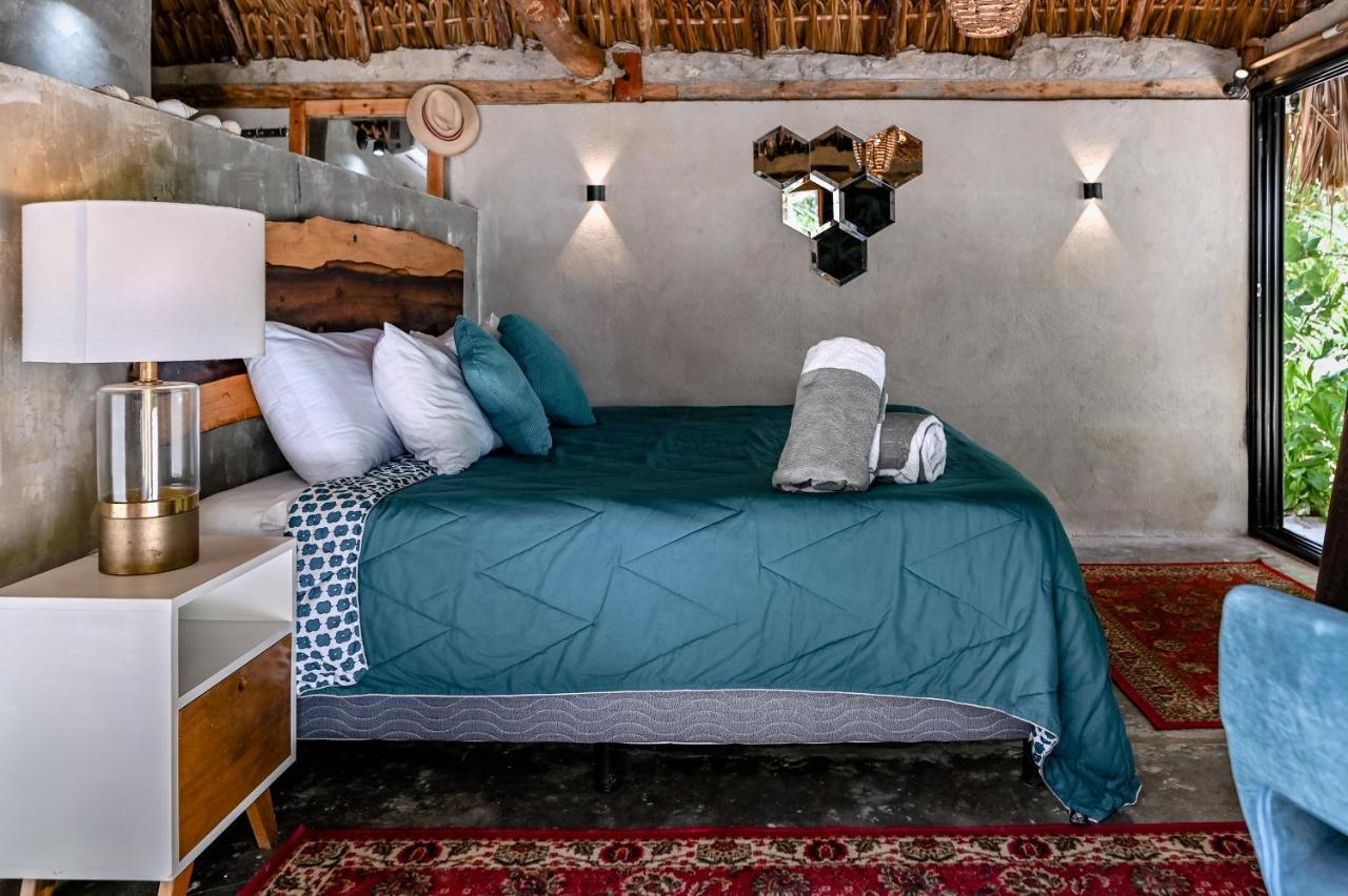 Casa Mate Beachfront Cabanas 엘 쿠요 외부 사진