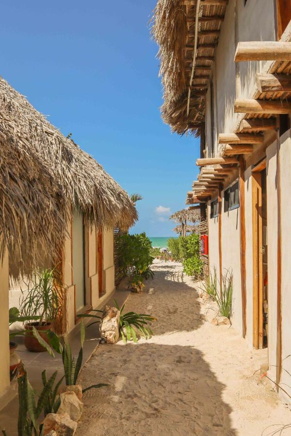 Casa Mate Beachfront Cabanas 엘 쿠요 외부 사진