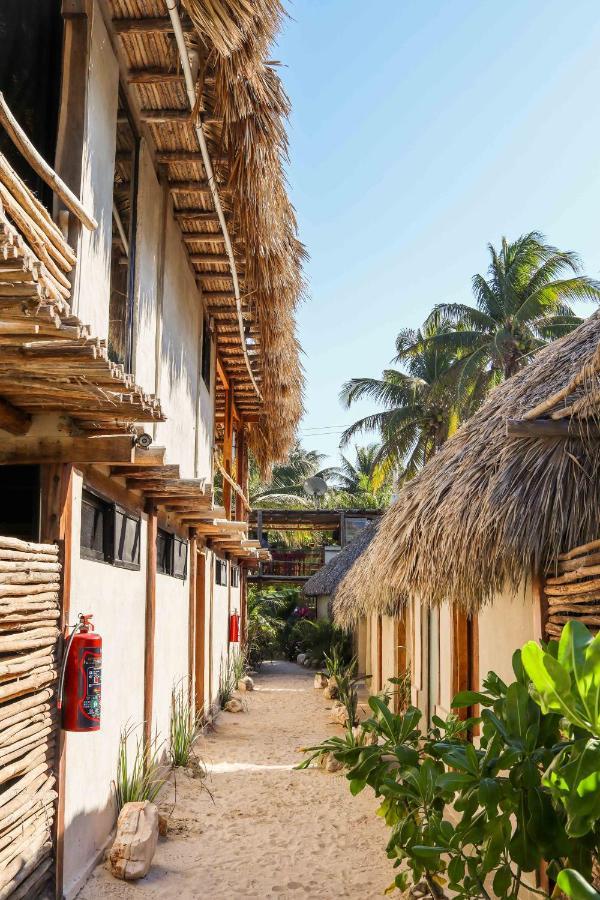 Casa Mate Beachfront Cabanas 엘 쿠요 외부 사진
