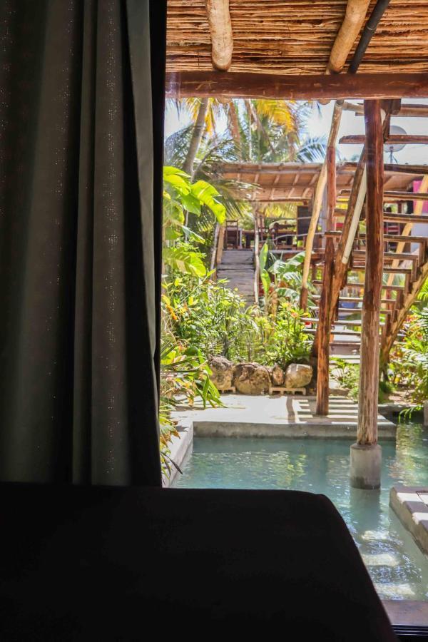 Casa Mate Beachfront Cabanas 엘 쿠요 외부 사진