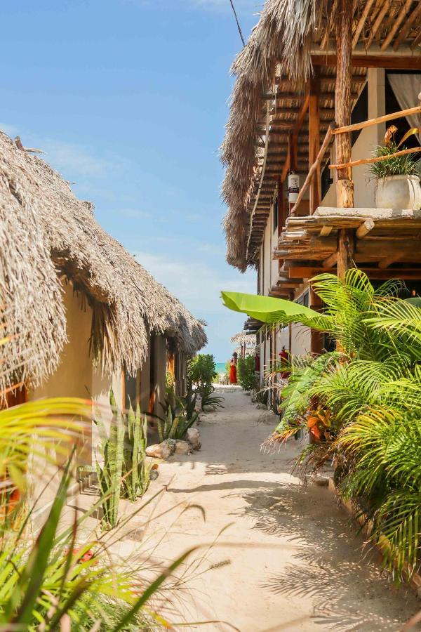 Casa Mate Beachfront Cabanas 엘 쿠요 외부 사진