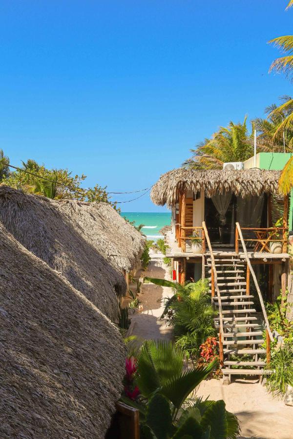 Casa Mate Beachfront Cabanas 엘 쿠요 외부 사진