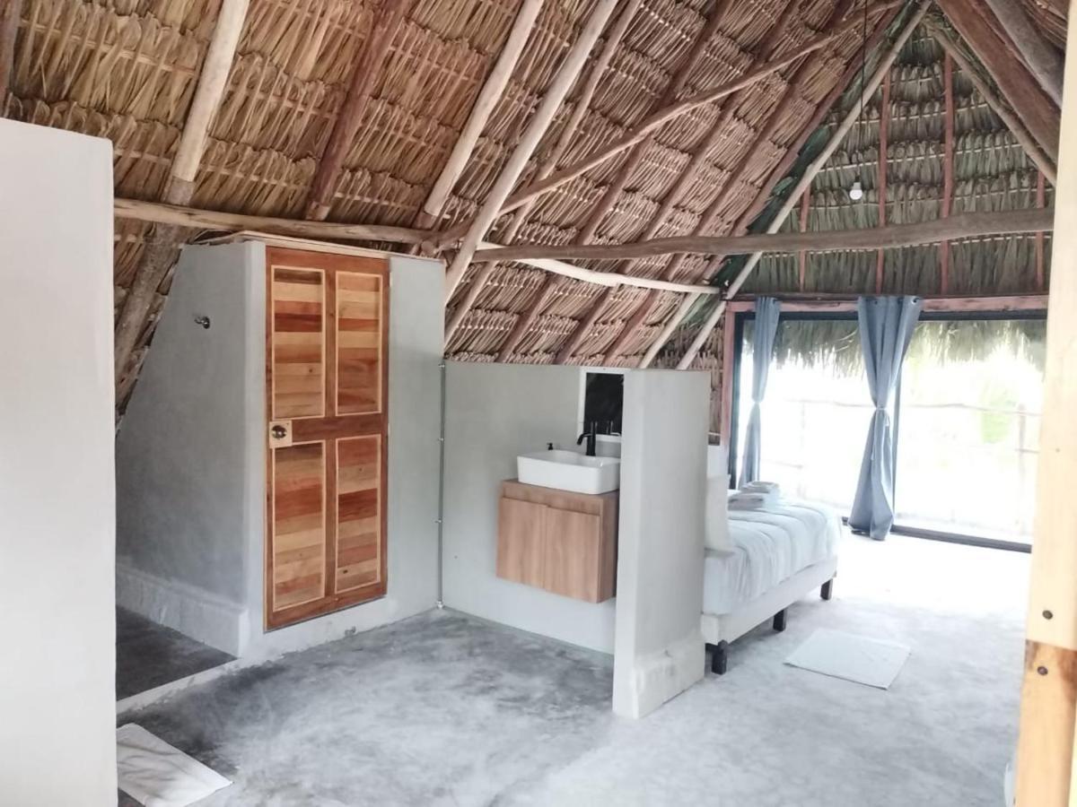 Casa Mate Beachfront Cabanas 엘 쿠요 외부 사진